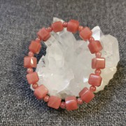 番石榴石手串