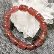 草莓水晶貔貅手串