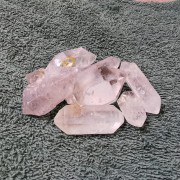 閃靈鑽原石
